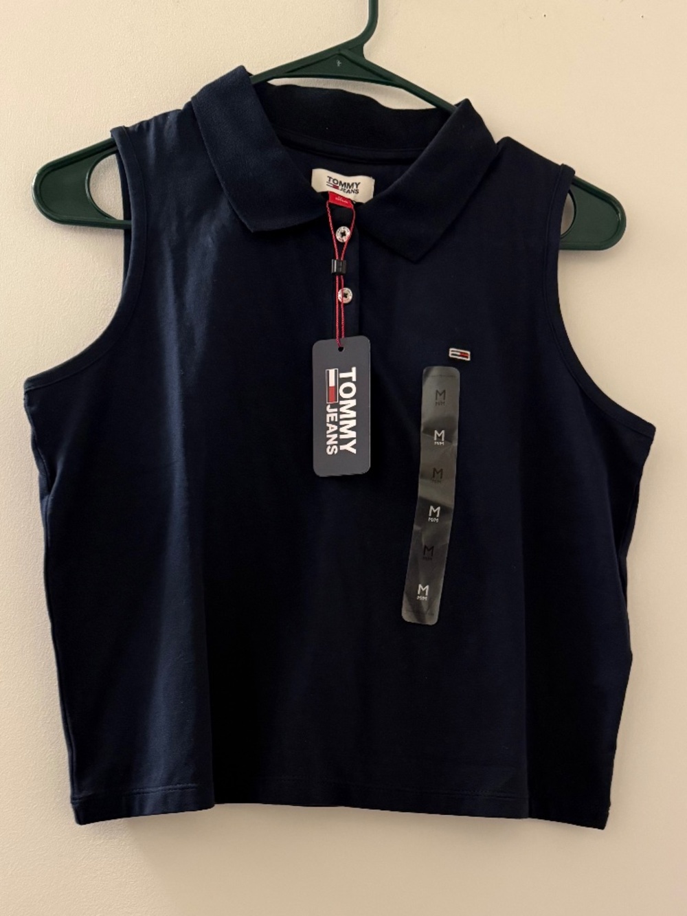 Tommy Hilfiger Navy blue sleeveless blouse, size medium
